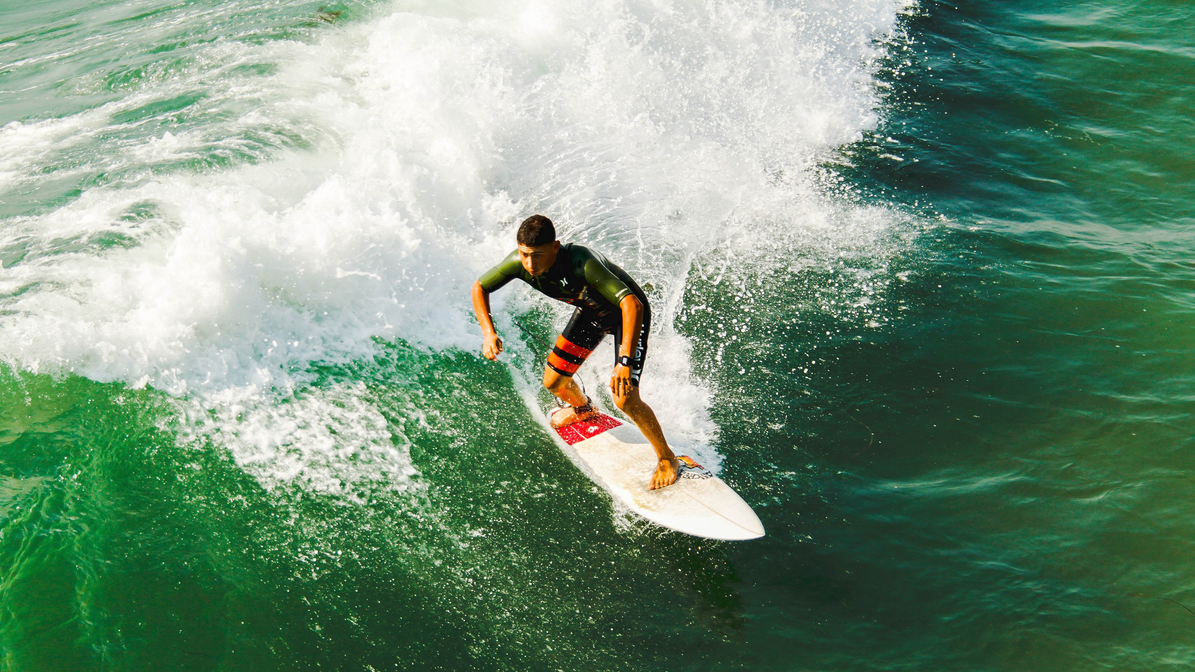 “霍斯特:南非羚羊队的防守核心,带来胜利希望”