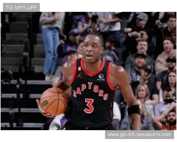 尼克斯阿奴诺比外线开火,底角三分连中